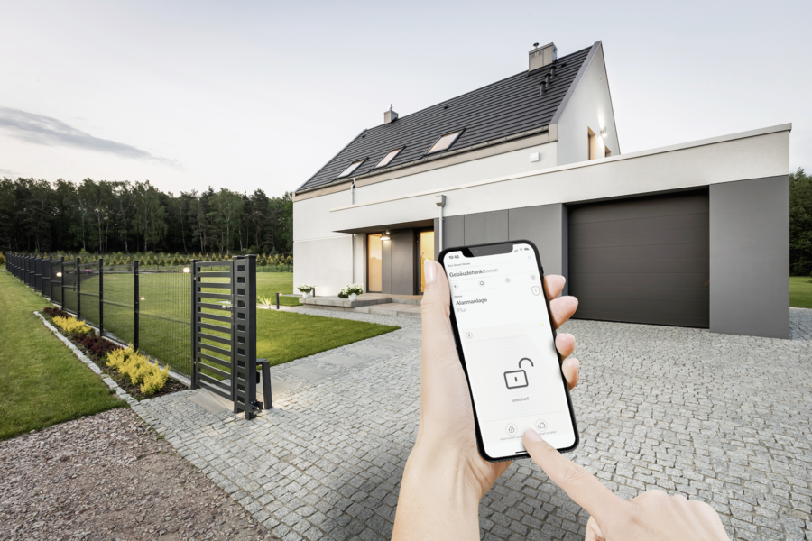 Smart home-App von Gira zur Gebäudesicherung.