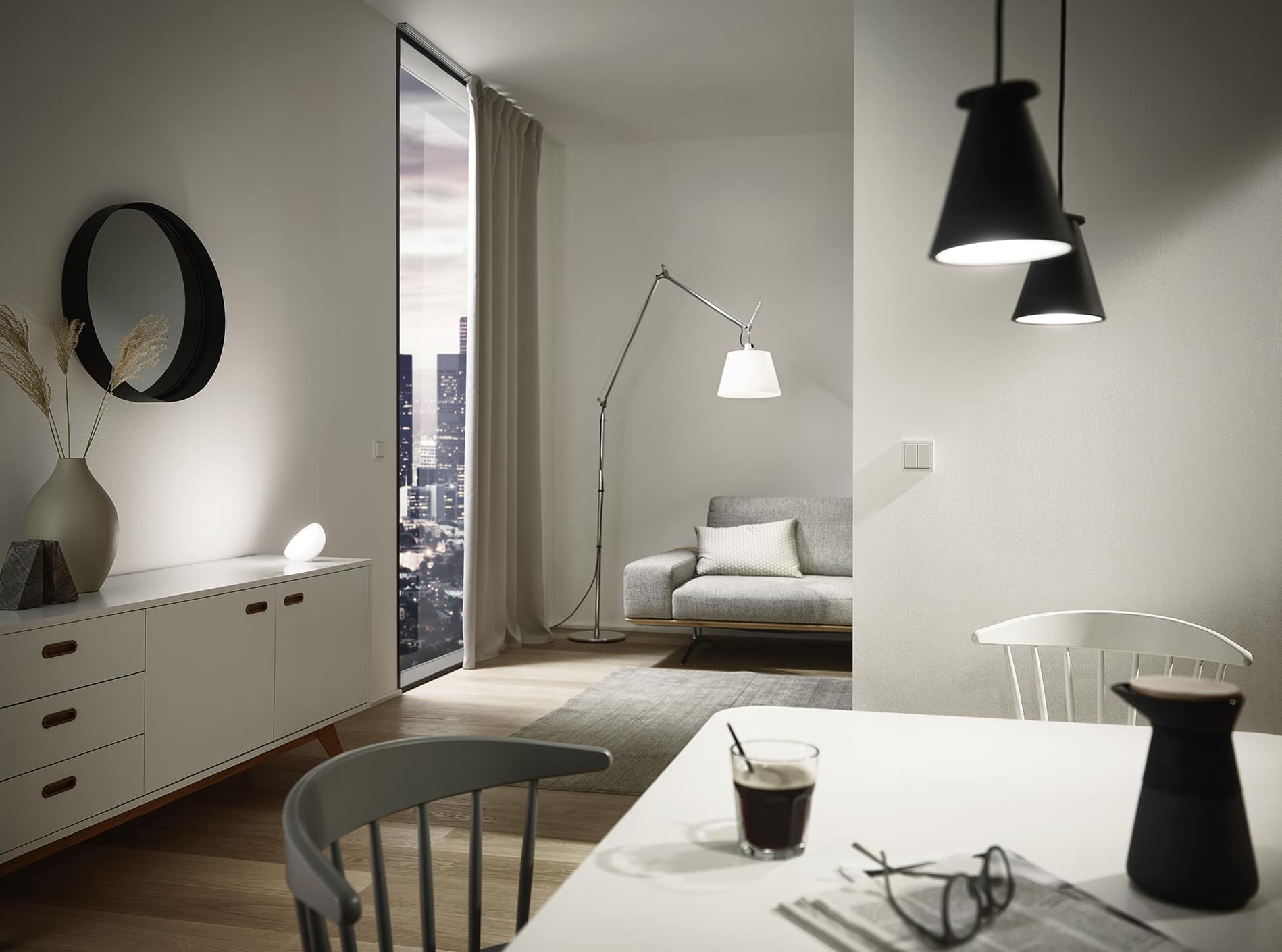 Wohn-/Esszimmer mit Beleuchtung von Busch-Jaeger.