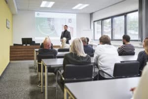 Vortrag und fachlicher Austausch zu Brandschutzplanung und -lösungen bei der BVS Brandverhütungsstelle Oberösterreich.