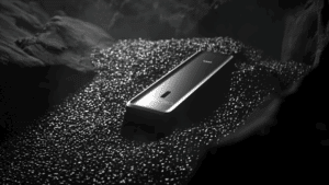 CWS Hygiene präsentiert den Seifenspender PureLine Eco Black in schwarz aus recycelten Kunststoffen.