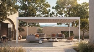 DolenzGollner Sonnenschutztechnik Ing. Wagner GmbH zeigt eine Terrasse mit beschatteter Pergola "Alba Butterfly" von Corradi.