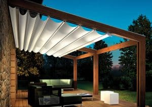 DolenzGollner Sonnenschutztechnik Ing. Wagner GmbH zeigt eine Pergola mit elektronischer Beschattung von Corradi.