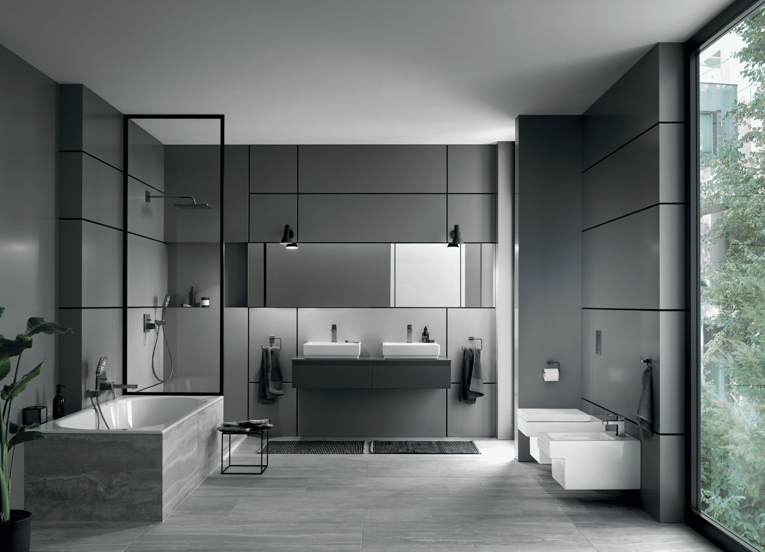 Grohe zeigt ein dunkelgraues Badezimmer mit Badewanne, Doppelwaschbecken, Toilette und einer großen Fensterfläche.