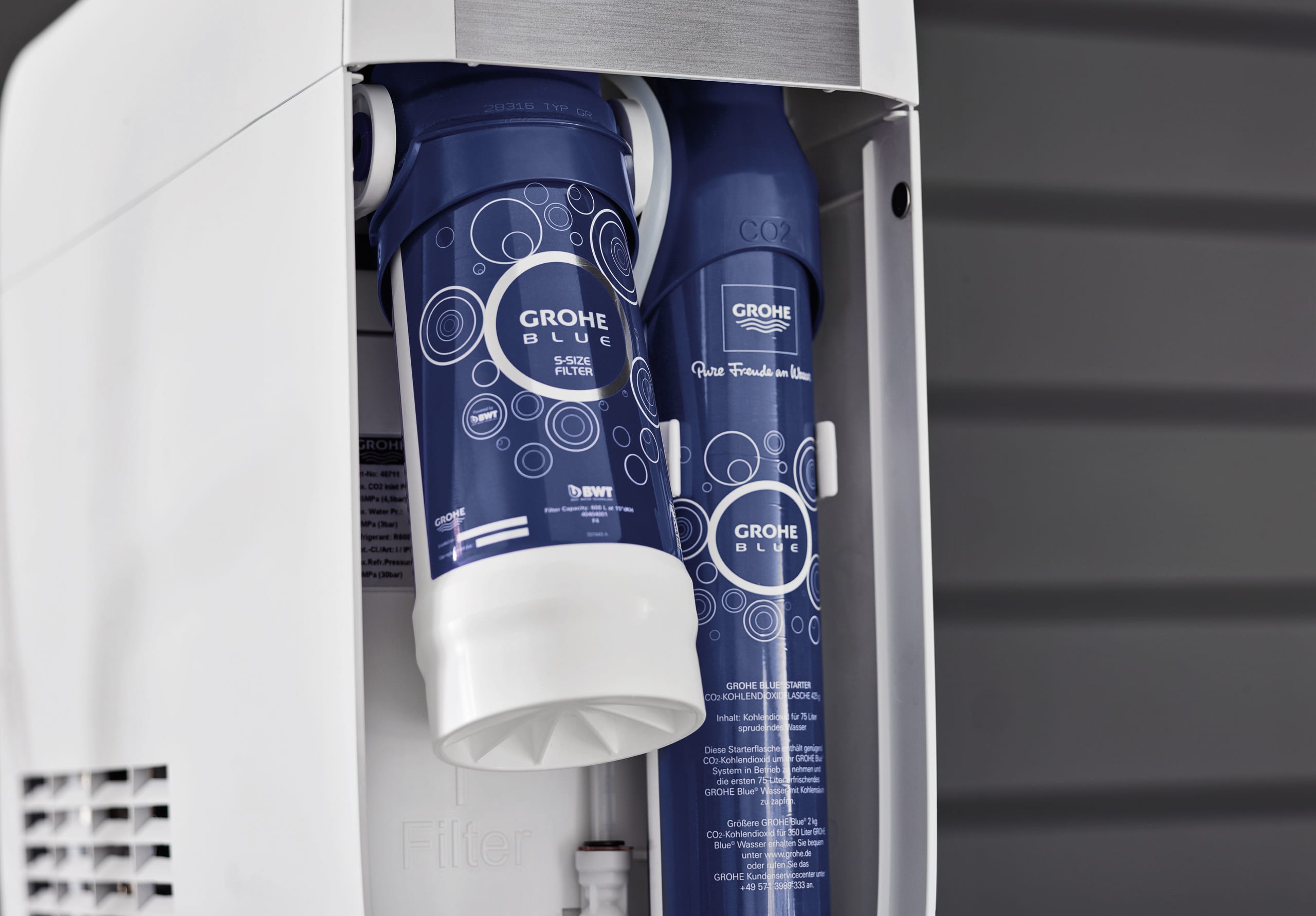 Nahaufnahme eines Filtersystems von Grohe.