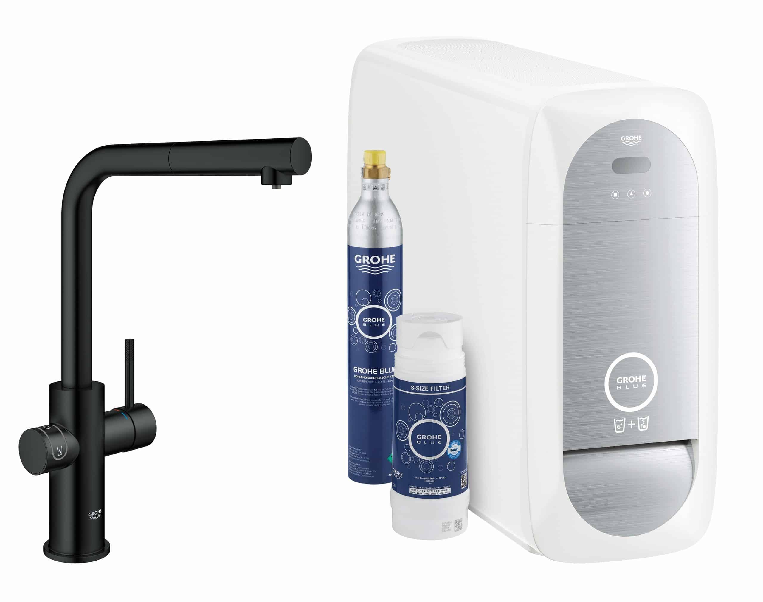 Das Grohe Blue Pure Starter-kit mit C-Auslauf in "phantom black" (mattschwarz) mit Filter und Kohlendioxid-Zylinder.