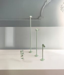 HAWO präsentiert eine Serie von Spotlampen in mintgrün und schwenkbarem Kopf.