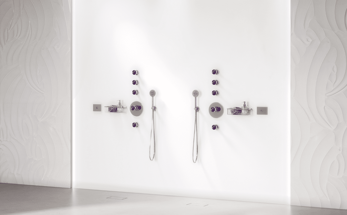 Der luxuriöse Duschbereich für Zwei sorgt mit Kopfbrausen inklusive Regen- und Farbtherapie-Funktion und Unterputz-Thermostat-Brausebatterie in Platin mit violettem Amethyst für sinnliches Erleben und pure Entspannung.