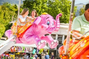 Einmal auf der Herbstmesse Dornbirn mit Dumbo rund um das Gelände fliegen, bitte!