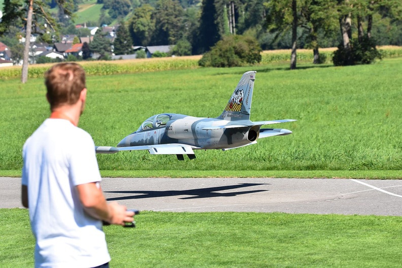 Technikfans erwartet auf der Messe SCHAU! eine beeindruckende Modellflug-Ausstellung mit originalgetreuen Nachbauten und kreativen Eigenkreationen.