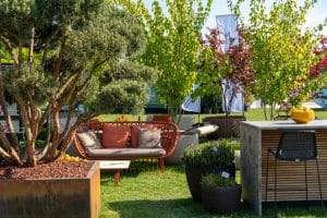 Der Outdoorbereich der Messe Grafenegg "Design Days" ist voll von romantischen Plätzen, geschaffen durch kunstvolle Gartengestalter.