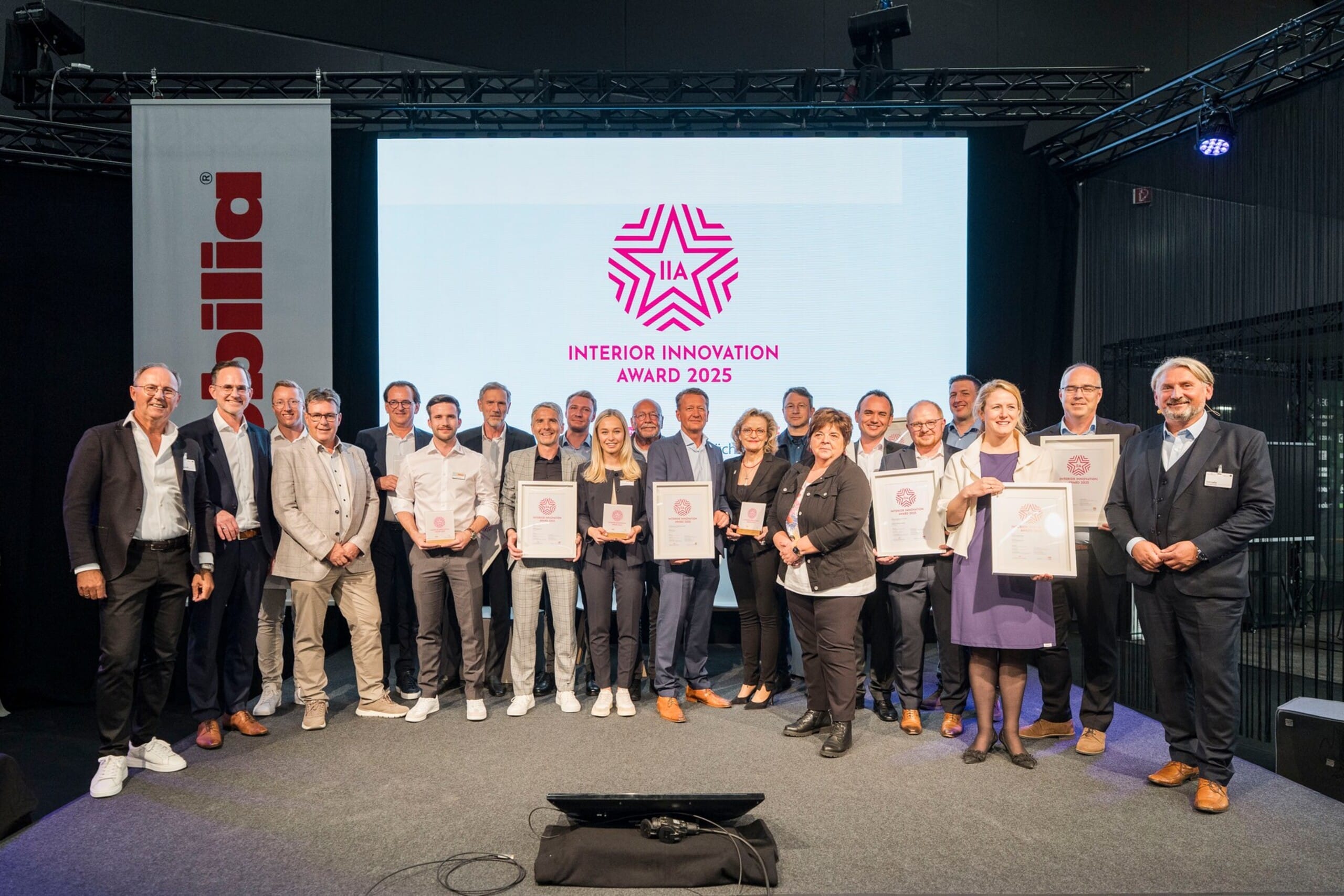 Die Preisträger des "Interior Innovation Awards 2025" auf der Messe "küchenwohntrends".