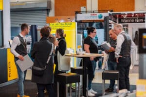 In diesem Bereich der Wieselburger Messe "Bau.Energie.Wohnen." wird über das Heizen mit Pellets informiert.