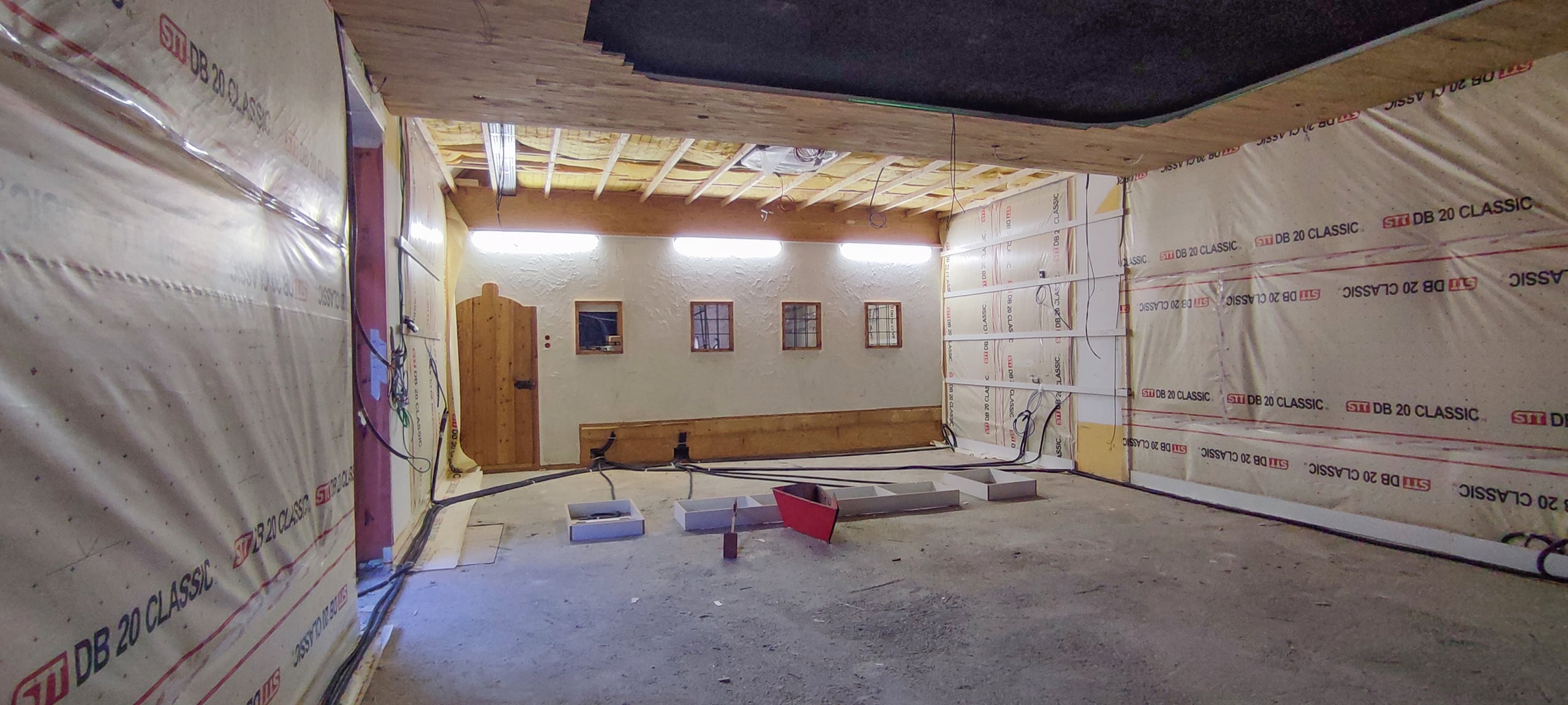 thermotec® zeigt eine Renovierung eines historischen Bauernhauses mit einem Fußbodenaufbau von nur 5-10 Zentimetern.