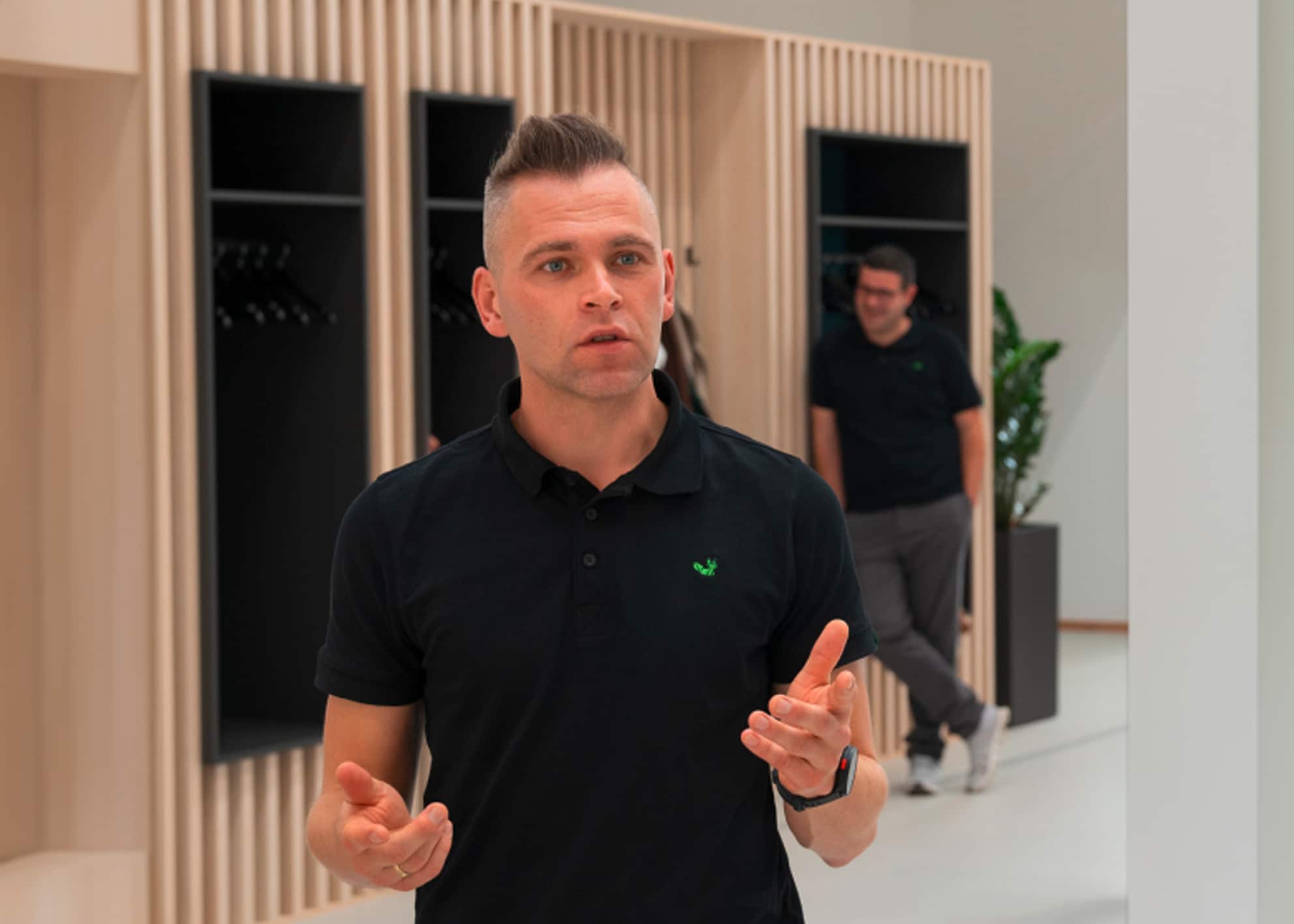 Ein Fachmann von ÖkoFEN erörtert hier die technischen Details und Unterschiede zwischen den Heizsystemen.