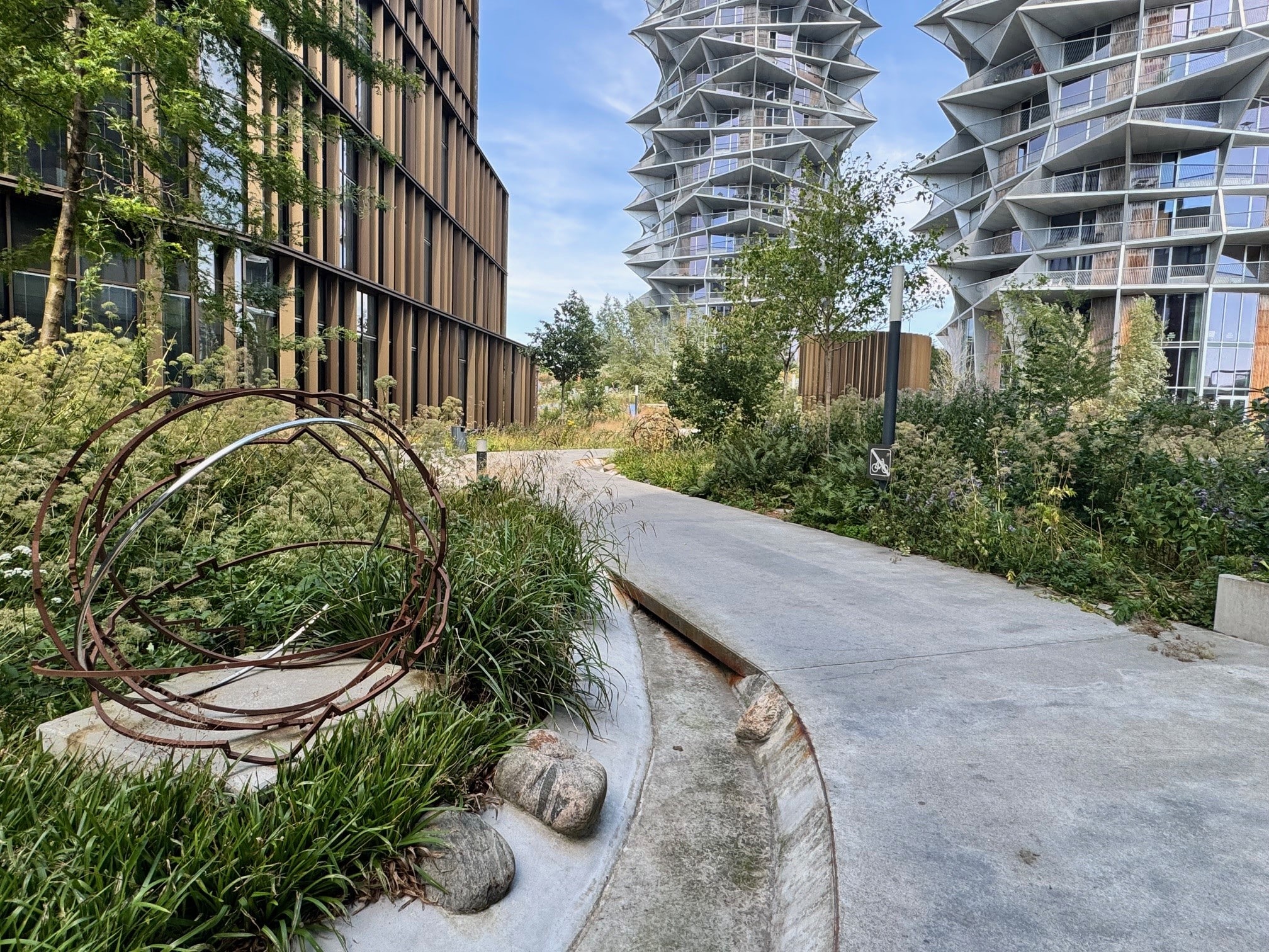 Zinco präsentiert das Projekt Kaktus Tower in Kopenhagen mit Grünflächen, die mit Zinco-Systemtechnik realisiert wurden.