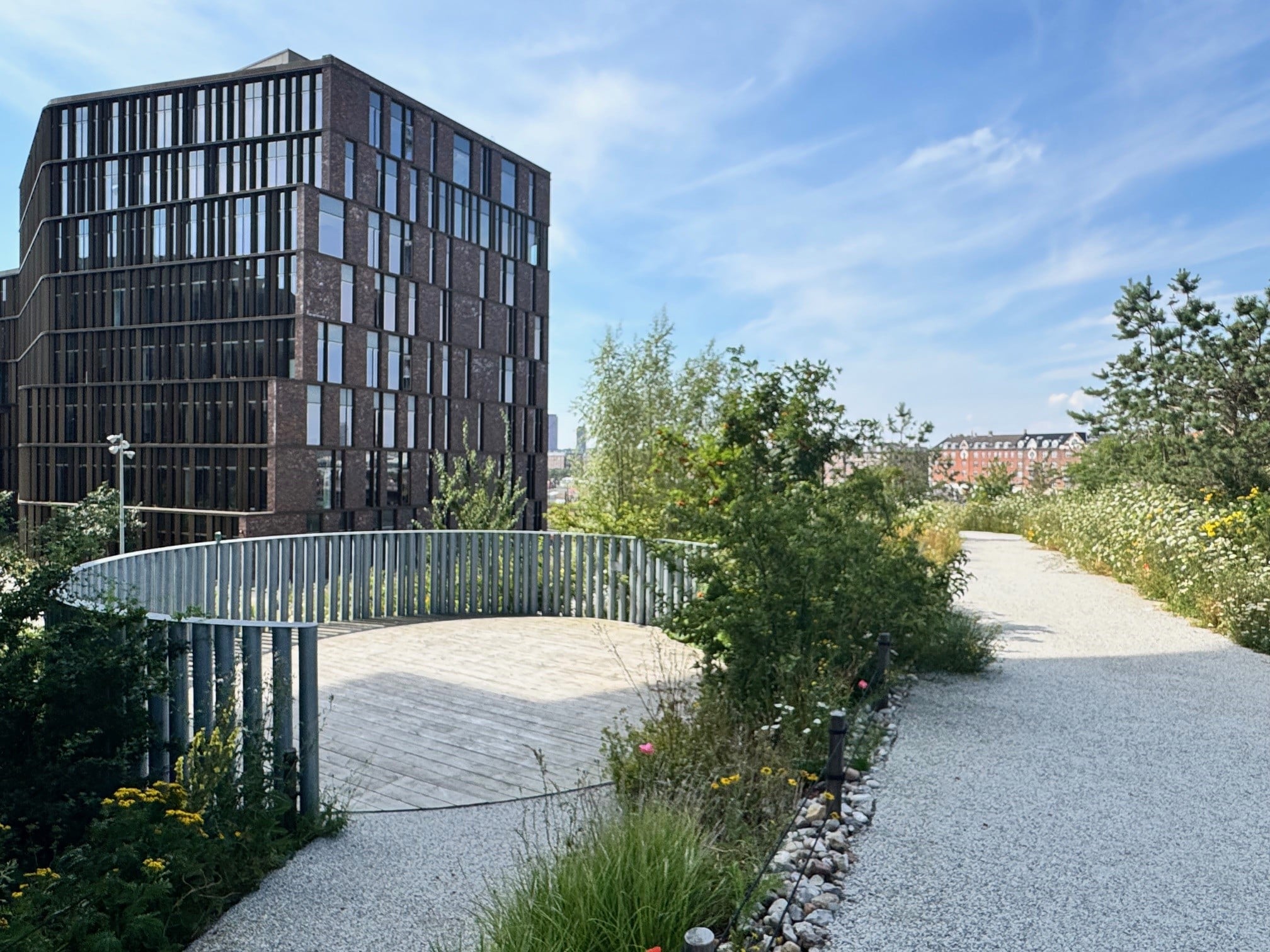 Zinco präsentiert das Projekt Kaktus Tower in Kopenhagen mit Dachgarten und Terrassenflächen.